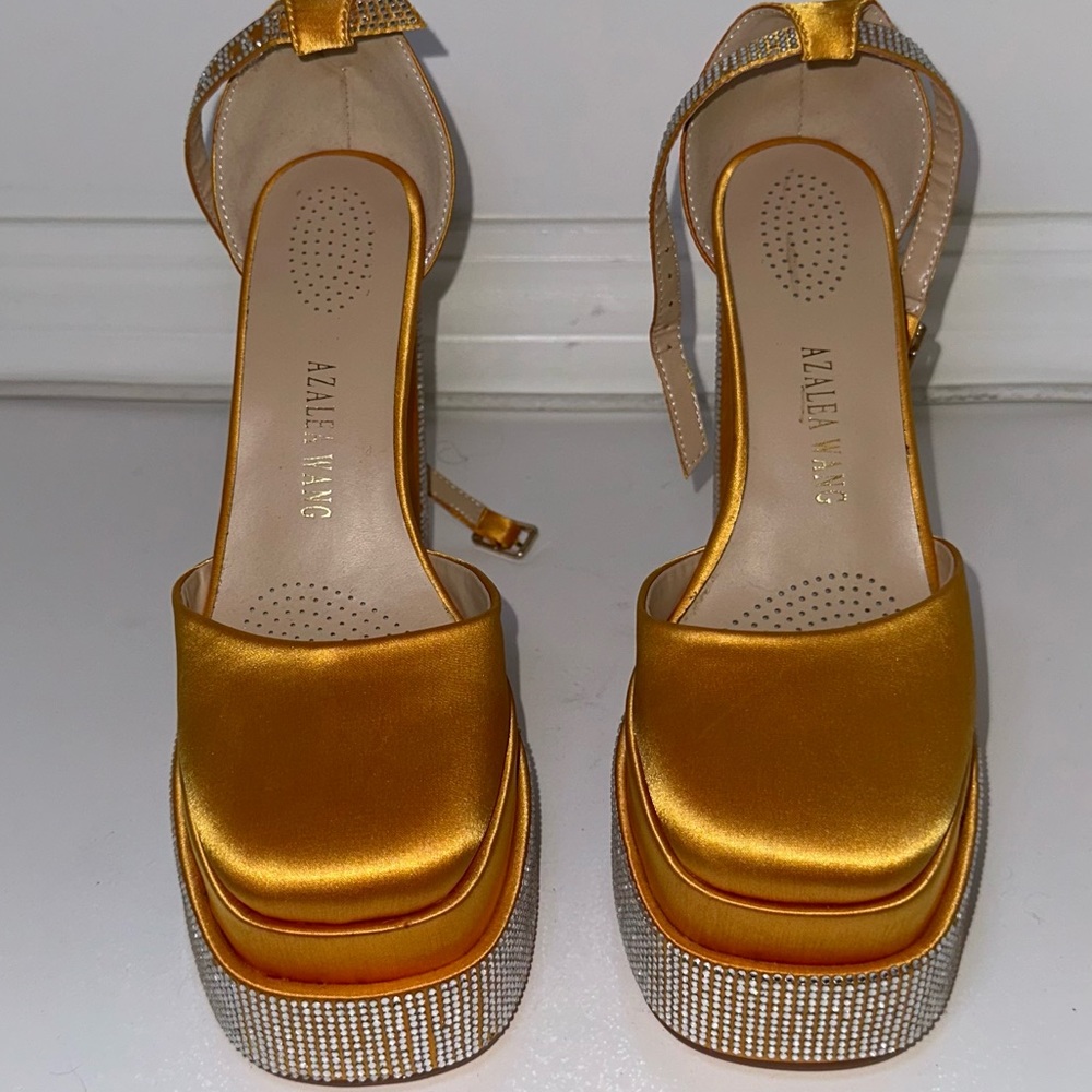Azalea Wang Gold Platform Sandals